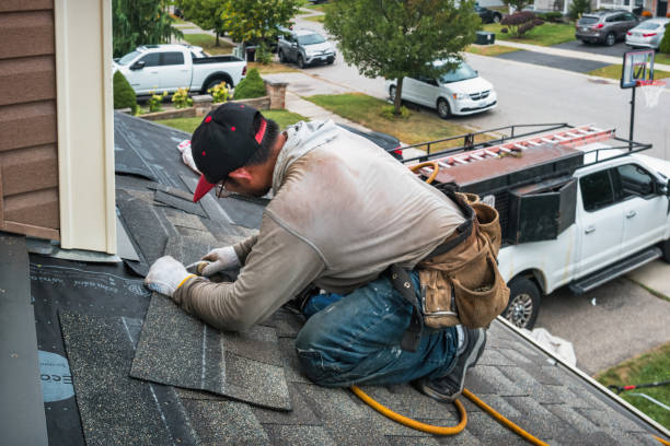 Professional Roof Installation technician working in Drain, OR